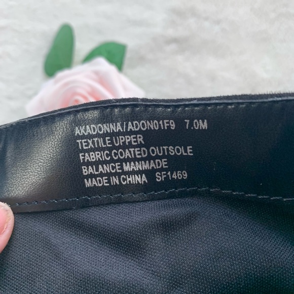 Anne Klein Donna Faux Suede Heeled Ankle Boots - Picture 10 of 12